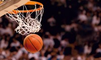 WNBA联赛裁判判罚引发热议，nba比赛裁判