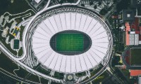 “青少年足球明星巡回演讲，传播体育精神”，青少年足球宣传文案